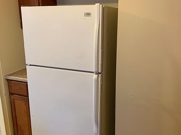 5th image of 6015 N Fairfield Ave APT 2
