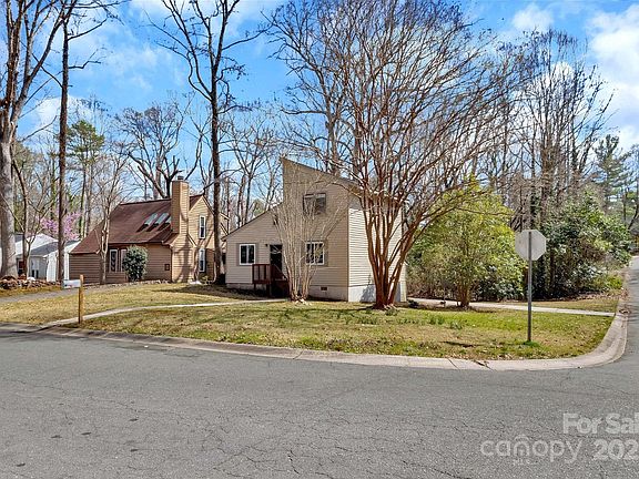 5th image of 2406 Brook Canyon Dr