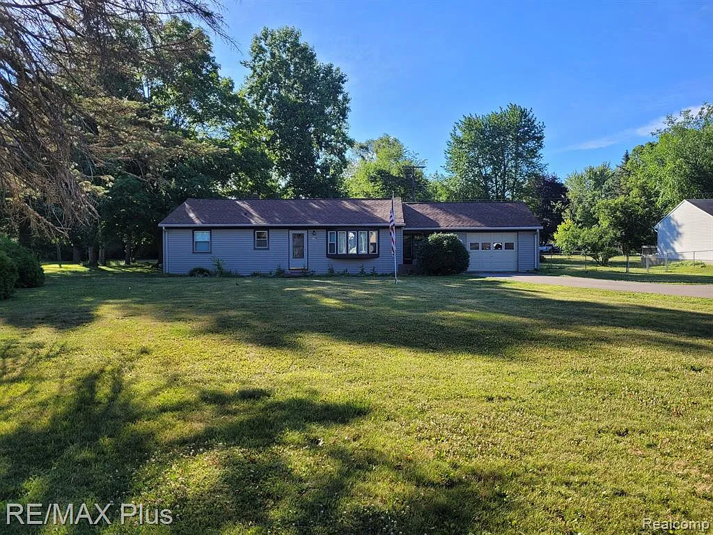 1175 Baldwin Rd photo 1