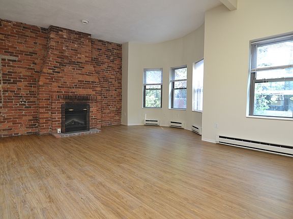 2nd image of 67 Saint Germain St