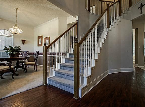 4th image of 3107 Kingston Dr