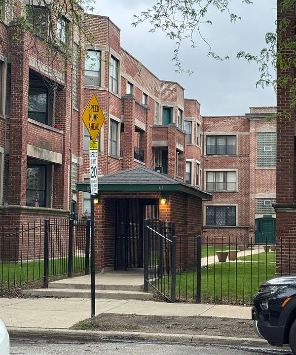 2nd image of 6108 S Dorchester Ave APT 2W
