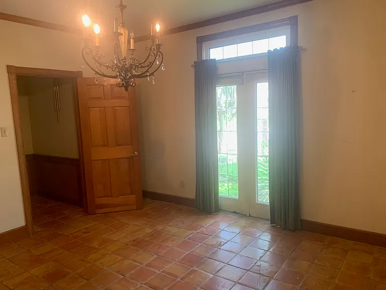 106 Michelle Cir — Photo 8