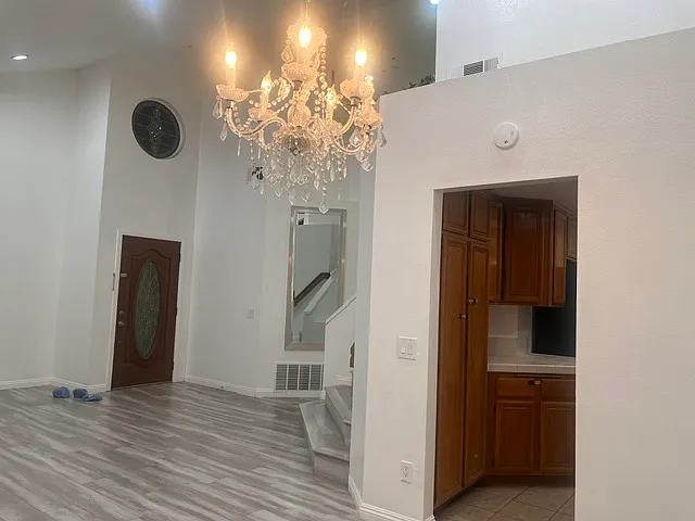 4 bed, 1862 sqft, $3,500 — Photo 3