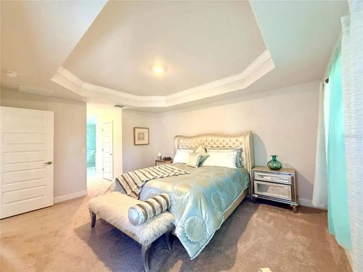 3 bed, 2013 sqft, $1,650 — Photo 3