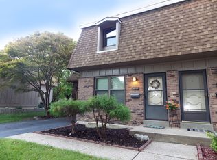 11839 Charlemagne Dr, Maryland Heights, MO 63043