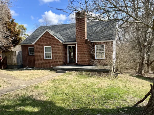 911 Richardson St, Clarksville, TN 37040
