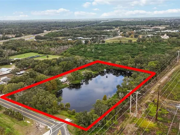 8011 41st Ave E, Bradenton, FL 34211