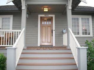 655 NW 76th St, Seattle, WA 98117