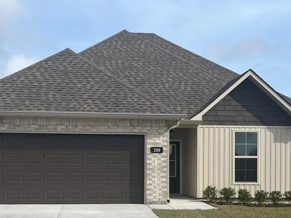 200 Payton Woods Ln, Scott, LA 70583