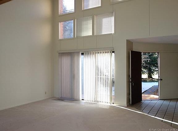 2nd image of 3904 N Village Round Dr
