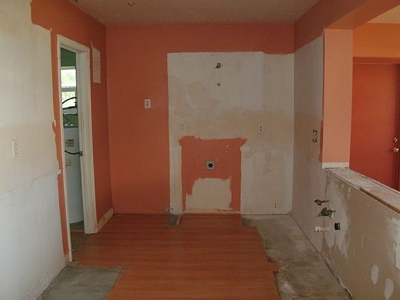 3rd image of 8017 NW 101st Ave