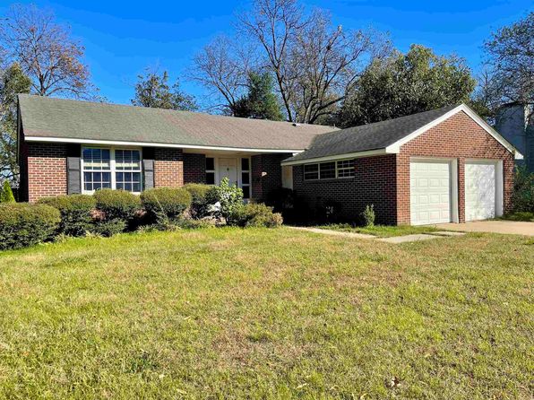 1108 N 2nd St, Mc Gehee, AR 71654