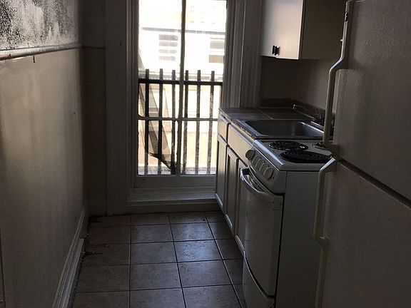 5th image of 518 Franklin St APT 3