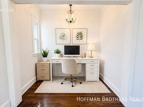 5th image of 1251 N Beachwood Dr #1/2
