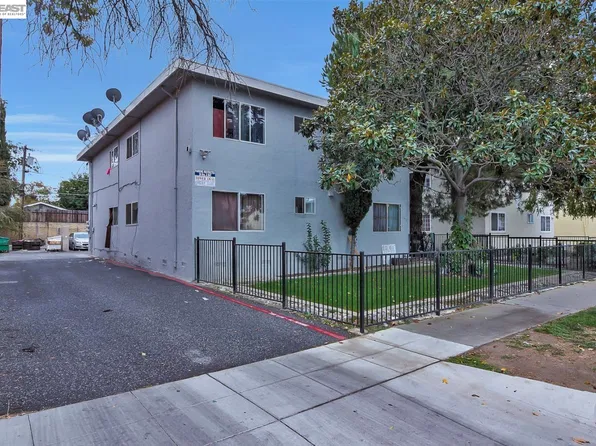 1412 Carnelian Dr, San Jose, CA 95122