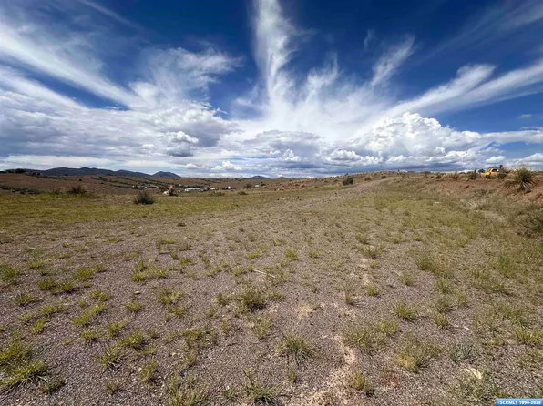 7 Farley Rd, Silver City, NM 88061