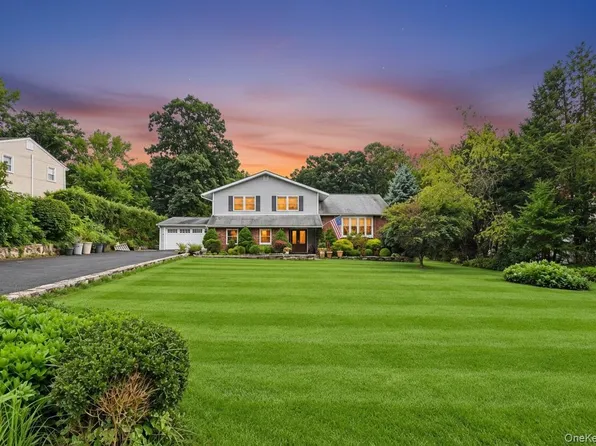 330 Lakeview Street, Mahopac, NY 10541