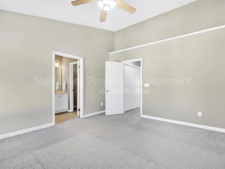 316 Kinellan Ln — Photo 23