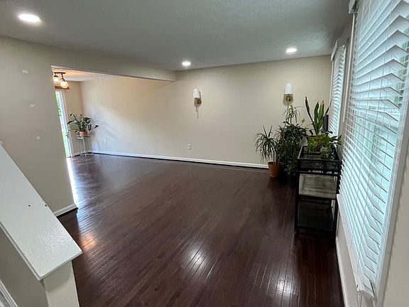 3rd image of 12218 Brolass Rd
