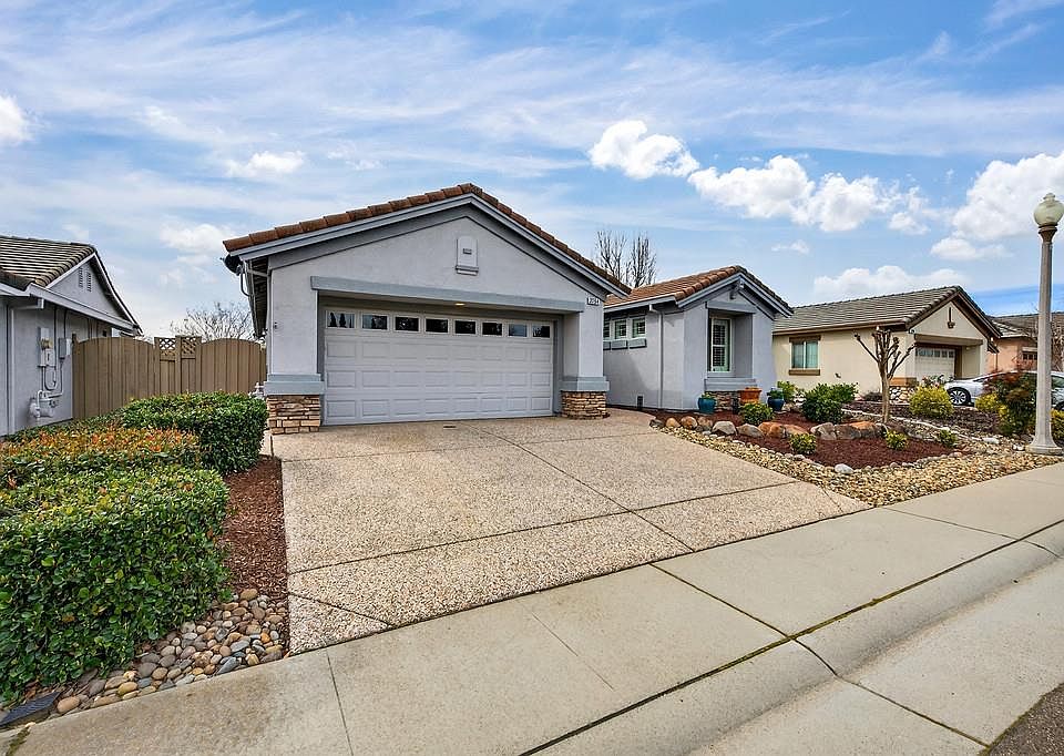1st image of 2254 Lamplight Ln