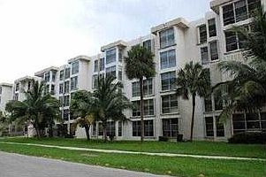2nd image of 200 172nd St APT 404