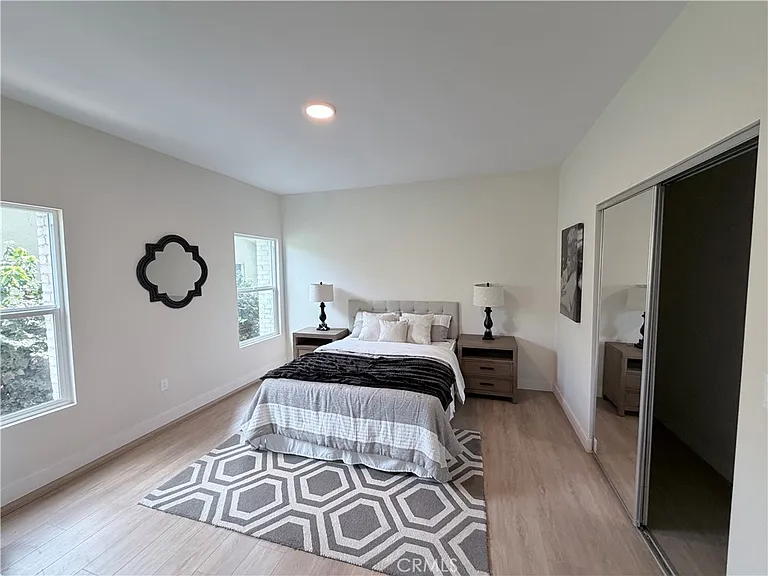 125 W Chestnut St #202 — Photo 6