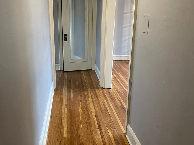 2338 Marshall Apartments — Photo 48