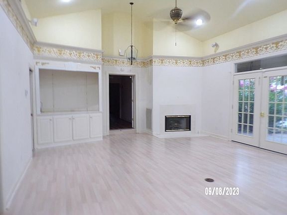4th image of 85 Shiloh Dr