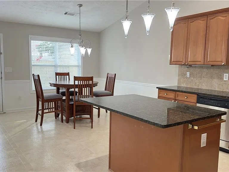 2016 Jameson Cir — Photo 6