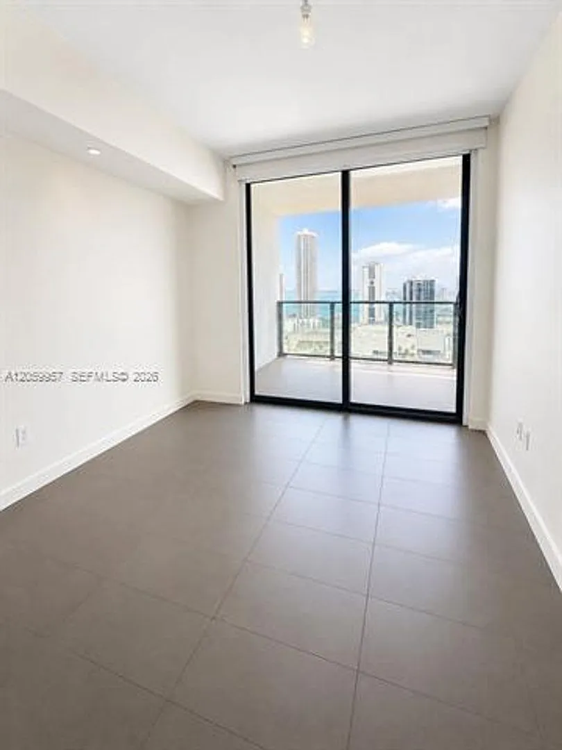 1600 NE 1st Ave cu-2401, Miami, FL 33132 — Photo 3