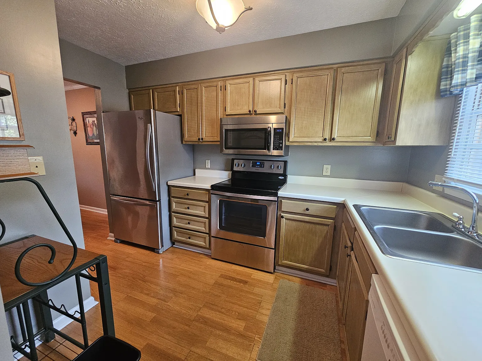 2 bed, 1335 sqft, $1,545 — Photo 3