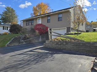 148 Montgomery St, Canajoharie, NY 13317
