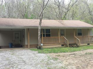 319 Cherry St, Linden, TN 37096