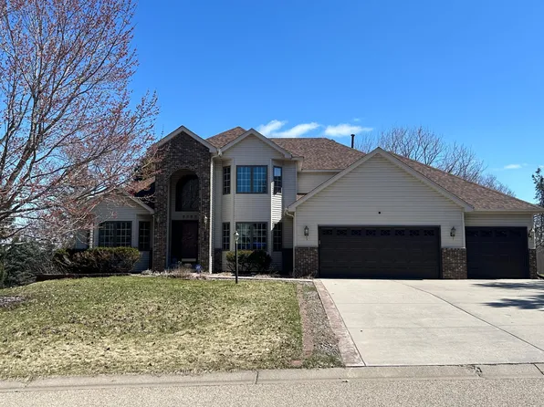 8362 Emerald Ln, Woodbury, MN 55125
