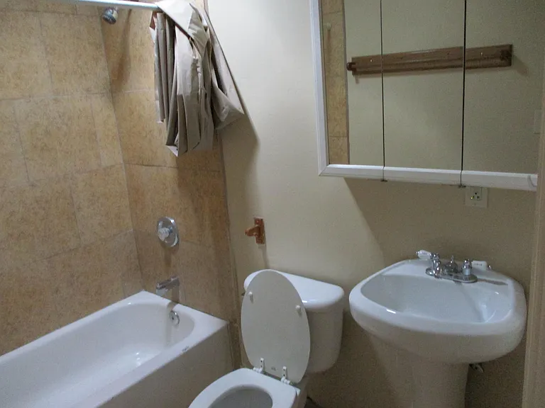 5800 Lindo Paseo #1 — Photo 7