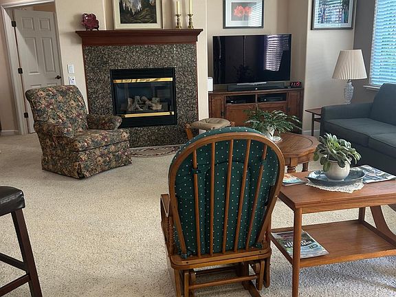 3rd image of 110 Egret Pl