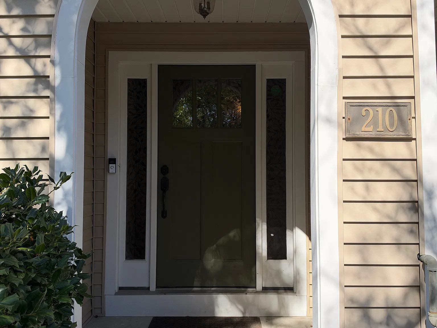 3 bed, 2.5 bath, 1702 sqft, $4,400 — Photo 2