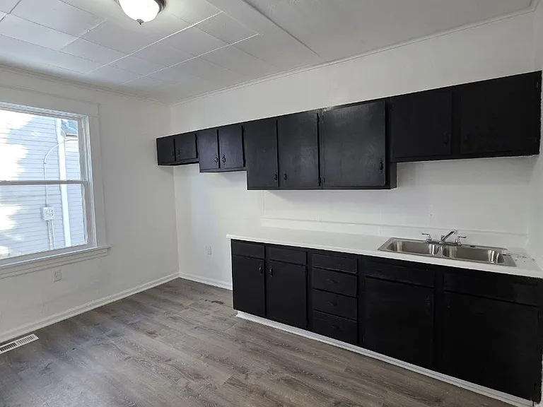 425 Arden Pl #A — Photo 3