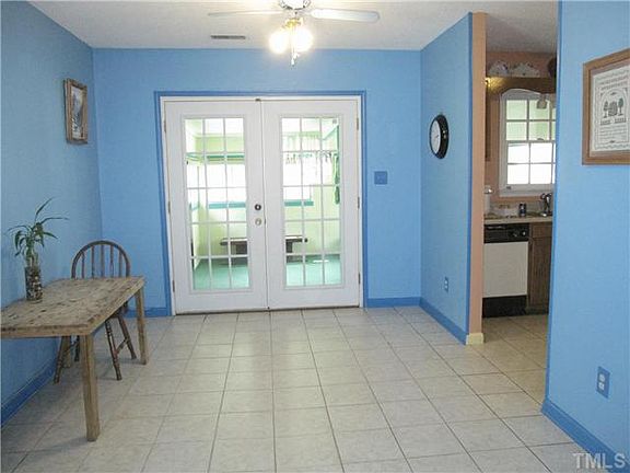 5th image of 3806 Tyne Dr