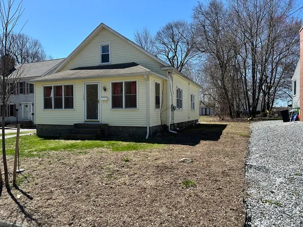 112 Epworth St, Worcester, MA 01610