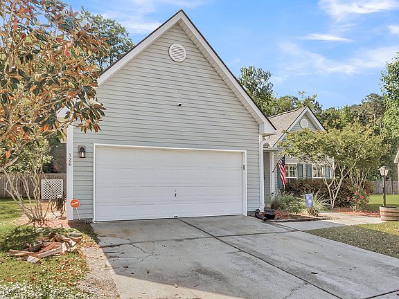 4th image of 126 Cannonsmill Ln