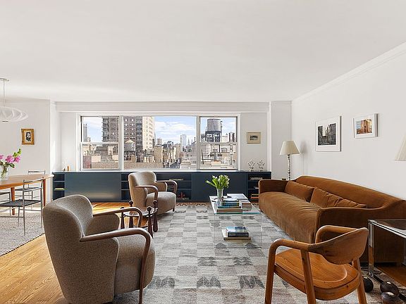 2nd image of 1065 Park Ave #17B