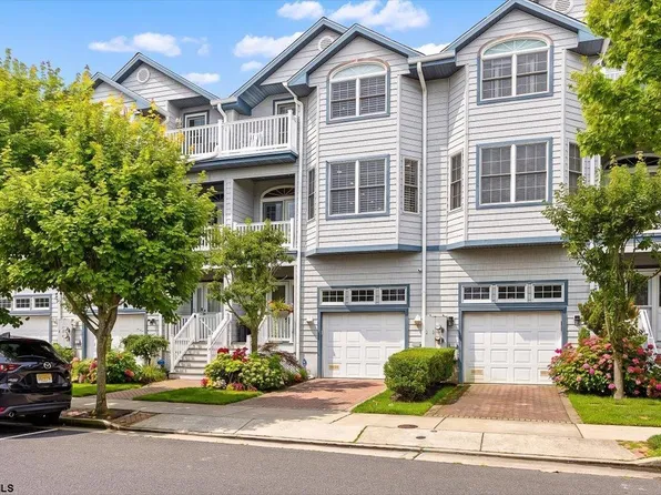 30 S Coolidge Ave, Margate City, NJ 08402
