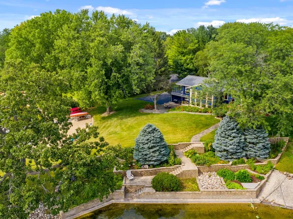 875 South Waterville Lake ROAD, Oconomowoc, WI 53066