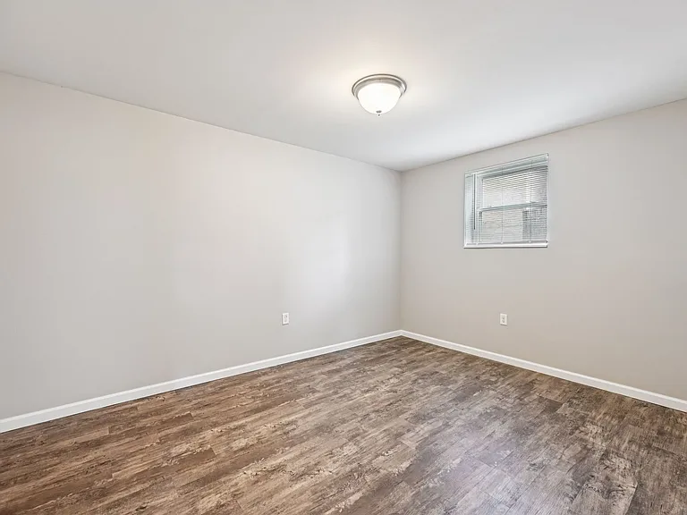 LongView Apartments — Photo 18