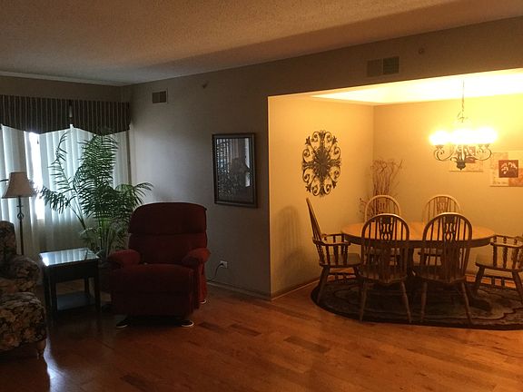 2nd image of 18215 Wentworth Ave APT 3E