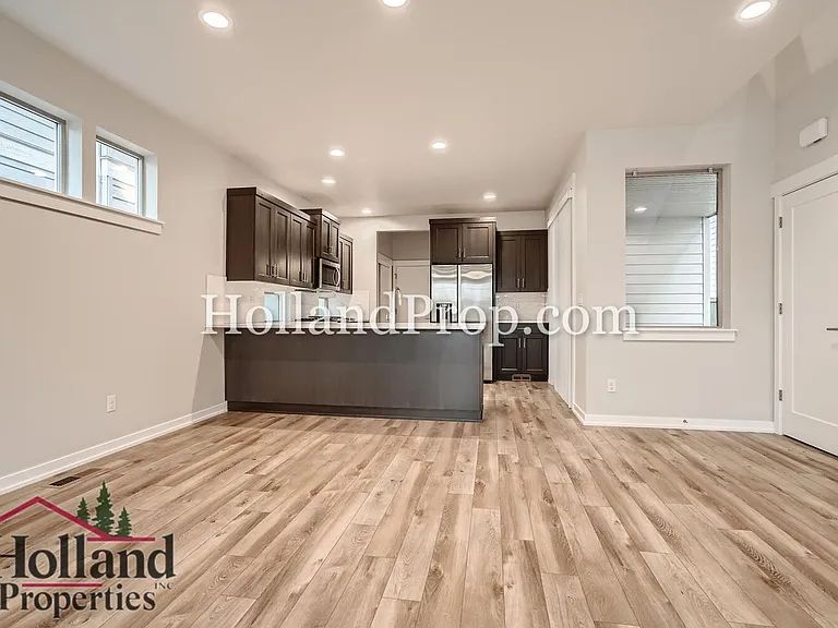 8126 SE Reddington St — Photo 8