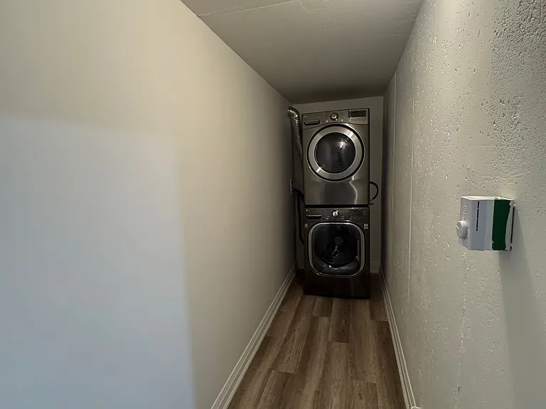 109 Connelly Dr — Photo 24