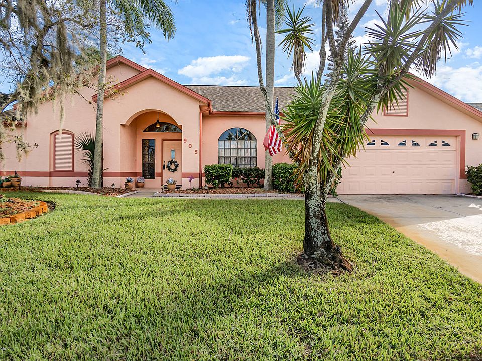 1st image of 905 Brookshire Cir